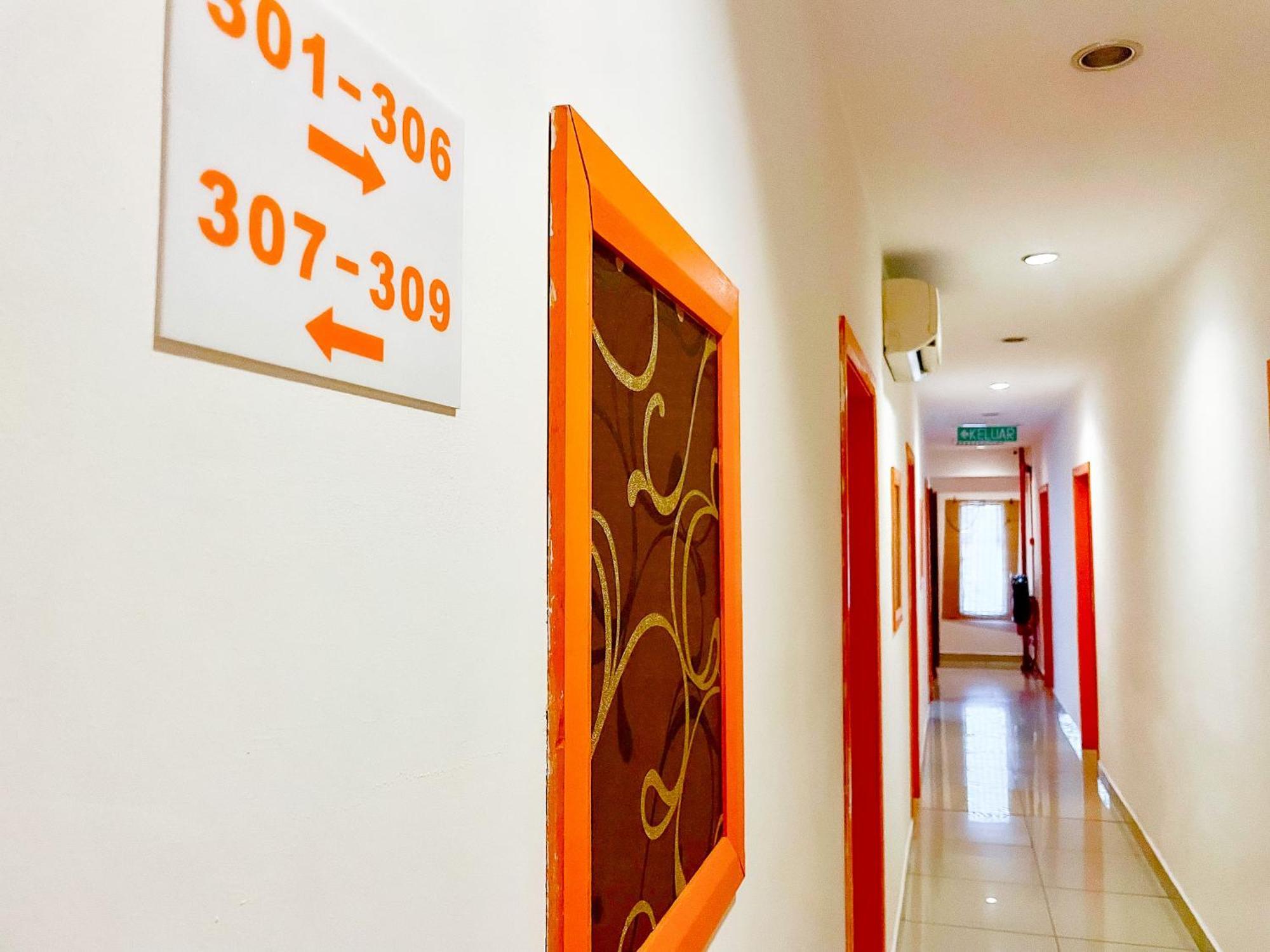 1 Hotel Taman Connaught Kuala Lumpur Buitenkant foto