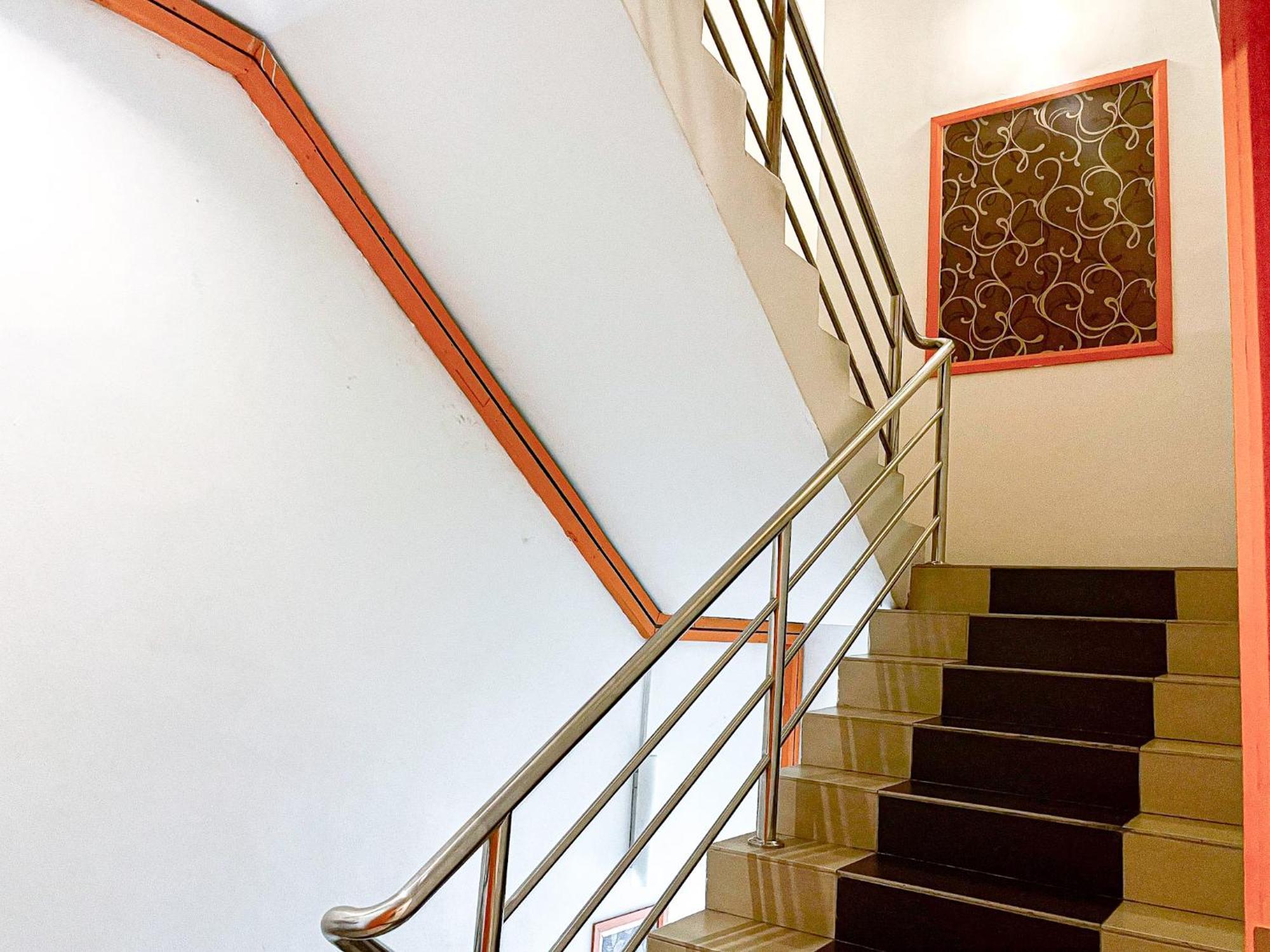 1 Hotel Taman Connaught Kuala Lumpur Buitenkant foto