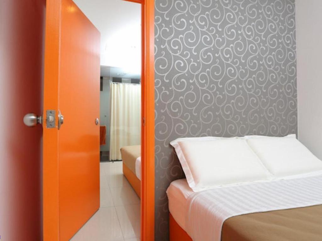 1 Hotel Taman Connaught Kuala Lumpur Buitenkant foto