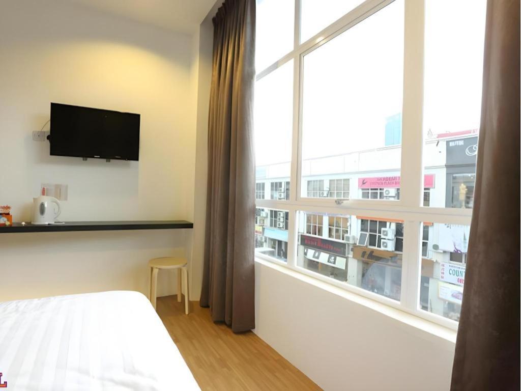 1 Hotel Taman Connaught Kuala Lumpur Buitenkant foto
