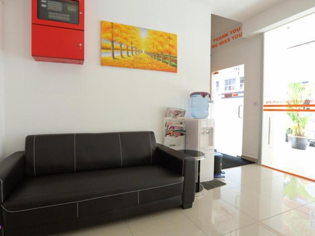 1 Hotel Taman Connaught Kuala Lumpur Buitenkant foto